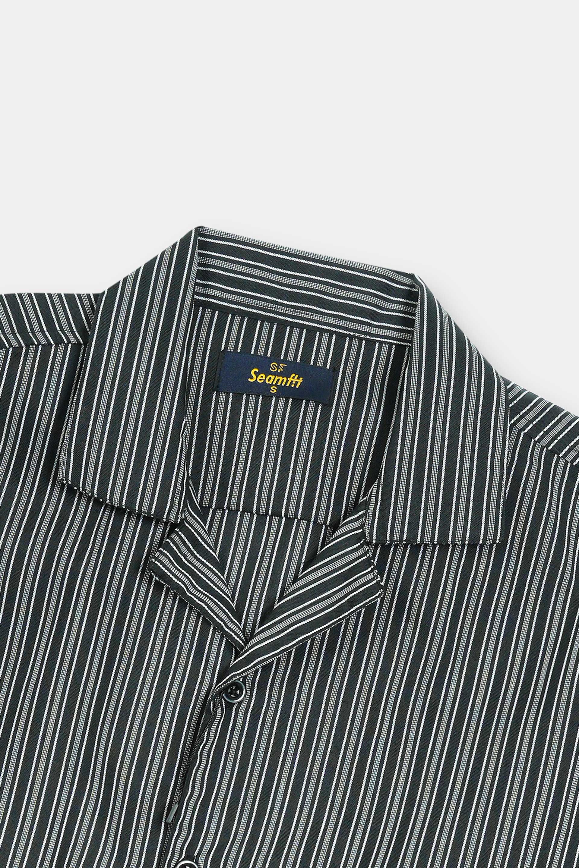 Half Sleeves Coat Collar / Hawaiian Shirt